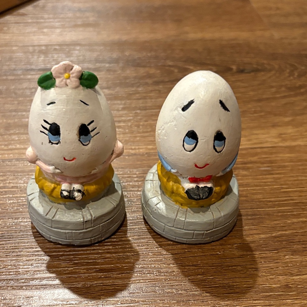 Cute Humpty Dumpty figurines